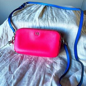 HENRI BENDEL pink crossbody/wristlet wallet bag with detachable blue strap!!